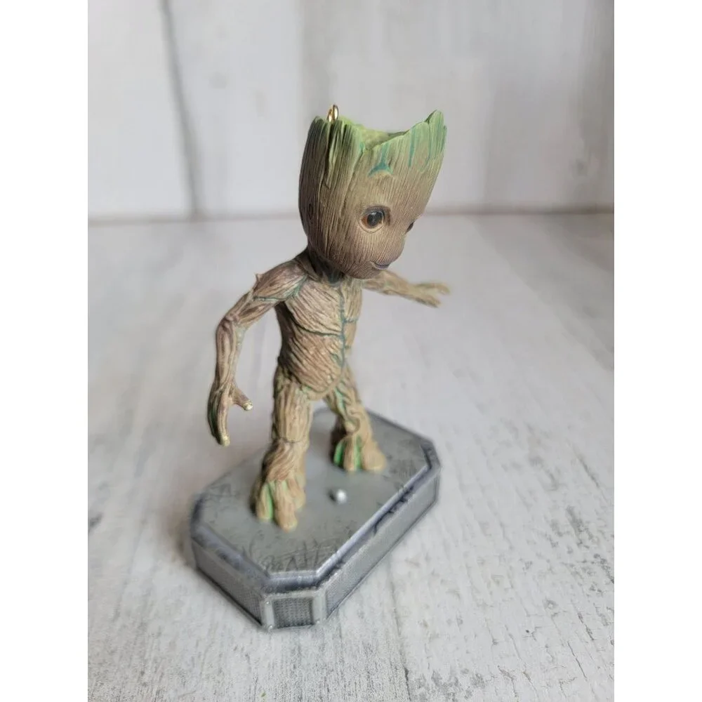 Hallmark Groovin Groot Guardians of the Galaxy Marvel magic ornament‎ Xmas